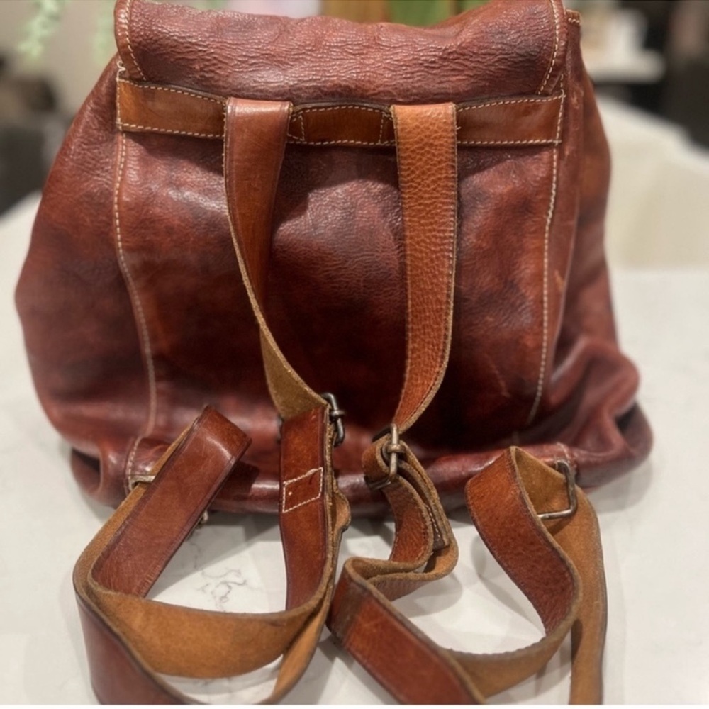 Vintage Banana Republic Rory Large Brown Distressed Leather Backpack Knapsack - Picture 5 of 10